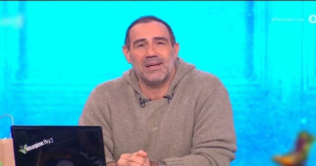 Ράδιο Αρβύλα: «Ράγισε καρδιές» ο Αντώνης Κανάκης – «Δίνω την υπόσχεση ότι θα τη φροντίσω πάρα πολύ»