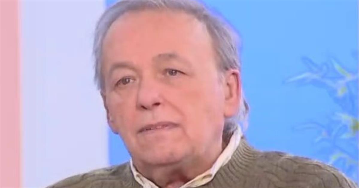 Αντρέας Μικρούτσικος: «Είχα ντυθεί γυναίκα τις Απόκριες, ένας φίλος μού την έπεσε»