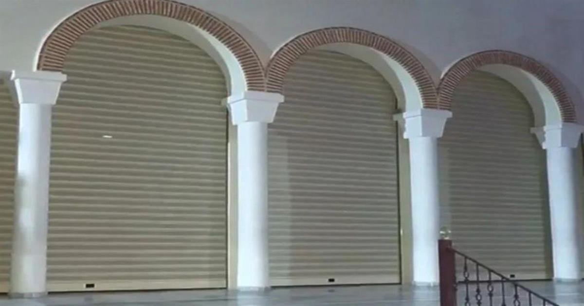 Σε απελπισία οι ιερείς: Έβαλαν ρολά σε εκκλησία στον Κορυδαλλό λόγω κλοπών