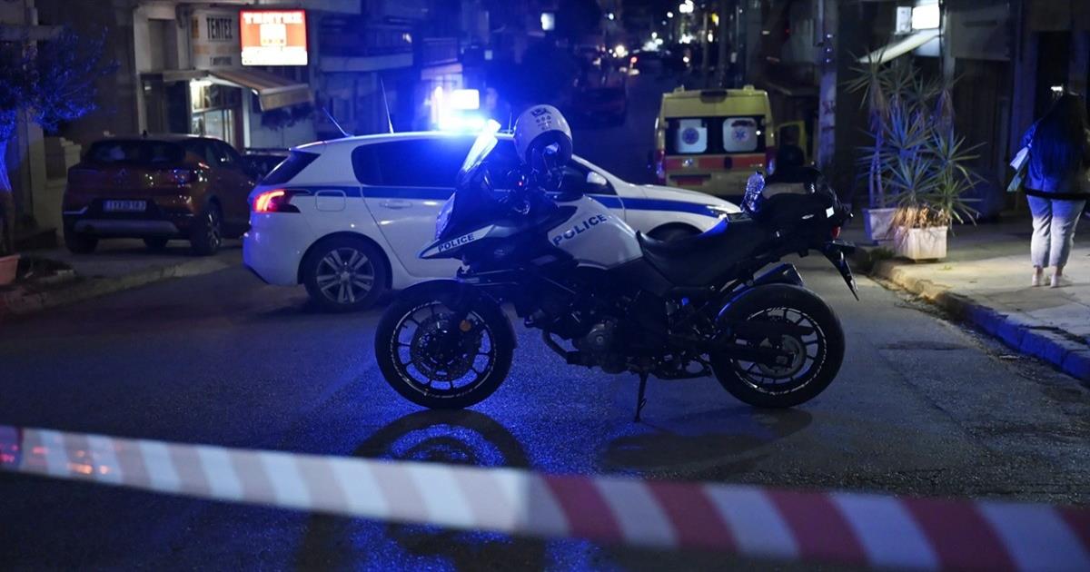 Κινηματογραφική καταδίωξη στην Κηφισιά: Γνωστός μάνατζερ «έσπασε» τα μπλόκα της Τροχαίας – Το θρίλερ και οι βαριές ποινές που αντιμετωπίζει
