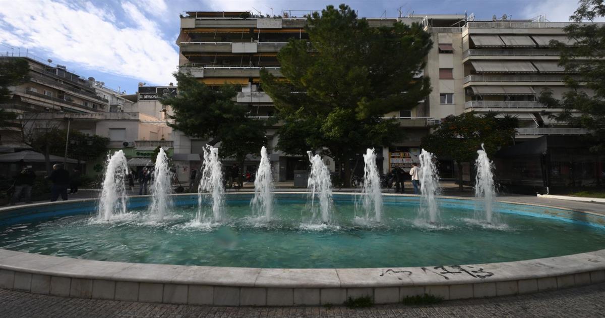 «Είπα ψέματα ότι είμαι γιατρός για να με αφήσουν να της κάνω ΚΑΡΠΑ» – Τι λέει ο άνδρας που προσπάθησε να σώσει το κοριτσάκι – «Το παιδί έβγαλαν από το σιντριβάνι άλλα άτομα και όχι ο πατέρας»