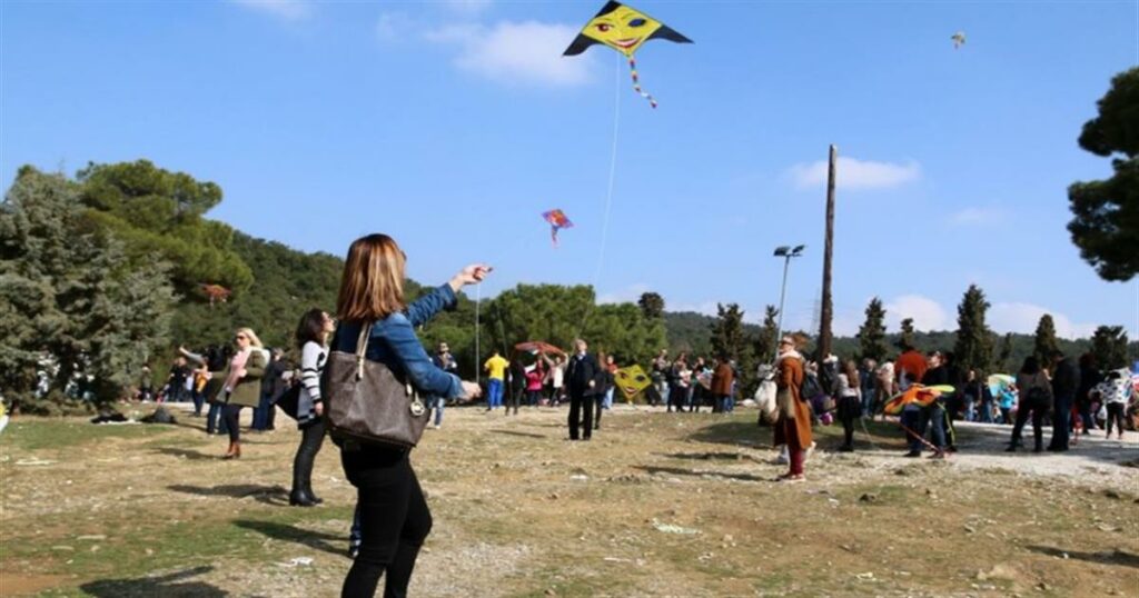 «Μην πετάτε χαρταετό κοντά σε καλώδια» – Οι πιθανοί κίνδυνοι