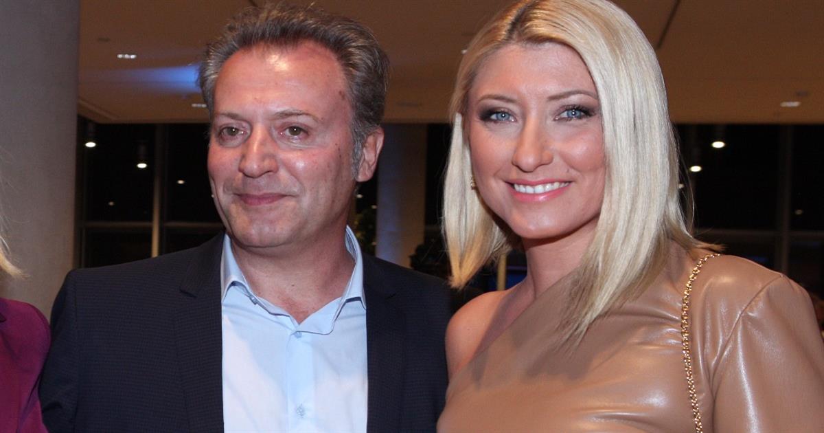 Δημήτρης Οικονόμου για Σία Κοσιώνη: «Είναι η σημαία μας. Τις σημαίες τις κρατάς πάντα ψηλά»
