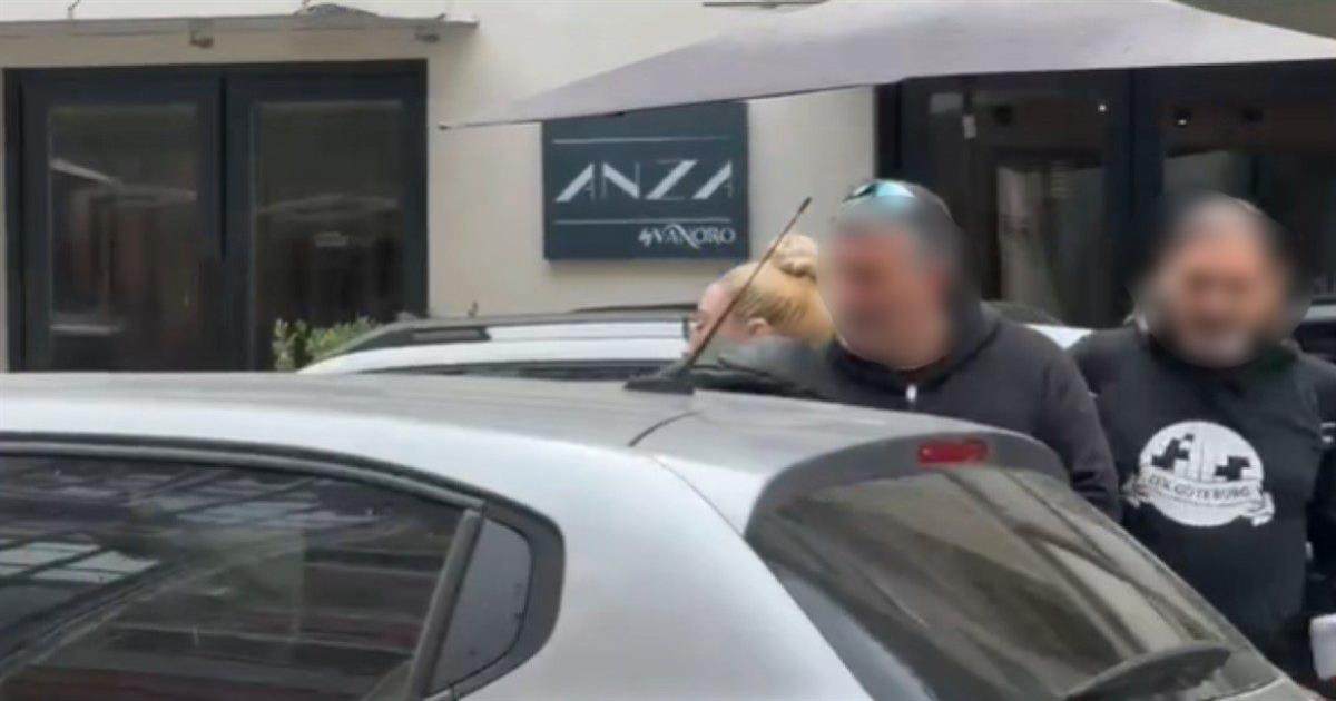 Ελεύθερη η Ιωάννα Τούνη μετά την σύλληψή της: Βίντεο έξω από το αστυνομικό τμήμα