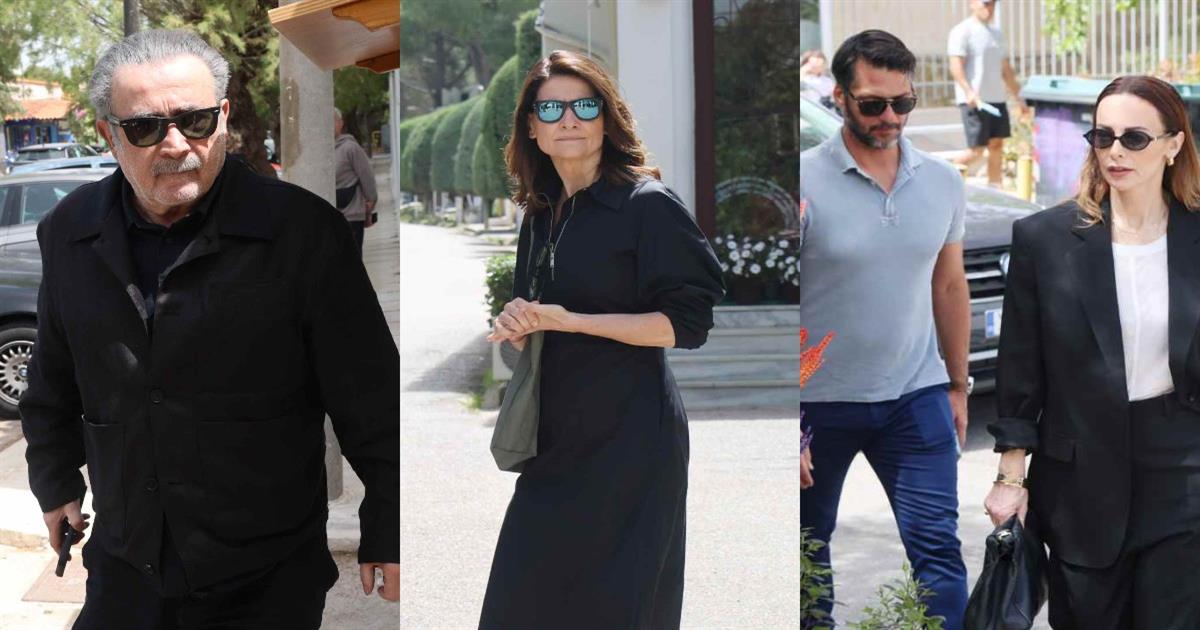Μαρινέλλα: Βαρύ το κλίμα στο μνημόσυνό της – Ποιοι έδωσαν το «παρών»