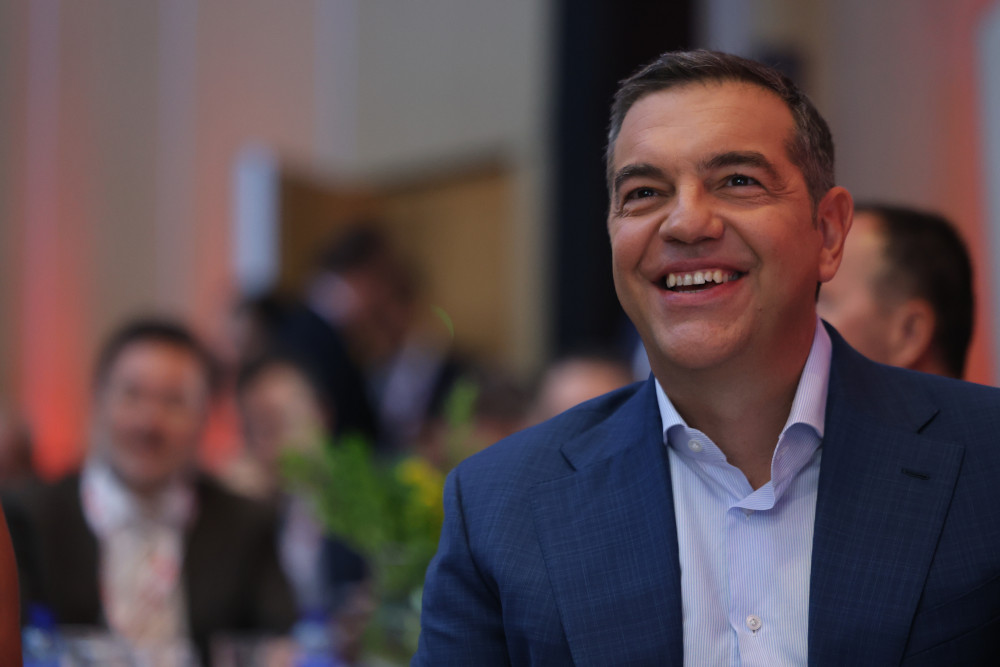 Ραγδαίες εξελίξεις: Νέες μετακινήσεις στελεχών προς τον Αλέξη Τσίπρα που “τελειώνουν” το ΠΑΣΟΚ