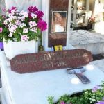 Ιεροσυλία! Άνοιξαν τον τάφο της Βουγιουκλάκη 30 χρόνια μετά τον θάνατο της