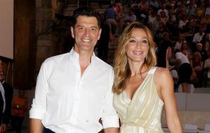 Στα επείγοντα νοσοκομείου Σάκης Ρουβάς και Κάτια Ζυγούλη – Έιχαν αγκαλιά τον γιό τους