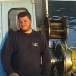 ΣΟΚ στο Ρέθυμνο: Με το αλιευτικό του μπήκε στις φλόγες και έσωσε εγκλωβισμένους – Ο ήρωας ψαράς που συγκίνησε όλη την Ελλάδα