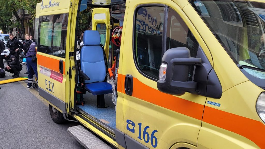 Έκτακτο Τώρα: Θανατηφόρο δυστύχημα με τουριστικό λεωφορείο – Μία γυναίκα έχασε τη ζωή της