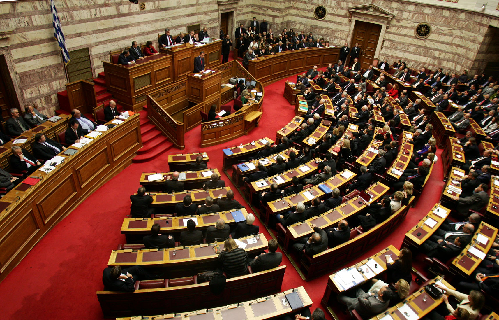 Η νεότερη βουλευτής της Ελλάδας: Η Μυρτώ Κοροβέση ορκίστηκε στη Βουλή – Η ηλικία που προκαλεί αίσθηση
