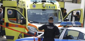 ΚΑΙ ΤΕΤΑΡΤΟΣ ΘΑΝΑΤΟΣ ΣΤΗΝ ΛΑΜΙΑ ΜΕΣΑ ΣΕ ΛΙΓΕΣ ΩΡΕΣ: ΝΕΚΡΟΣ ΤΩΡΑ ΕΝΑΣ 59ΧΡΟΝΟΣ ΠΑΤΕΡΑΣ ΔΥΟ ΠΑΙΔΙΩΝ, ΕΠΕΣΕ ΑΠΟ ΜΕΓΑΛΟ ΥΨΟΣ
