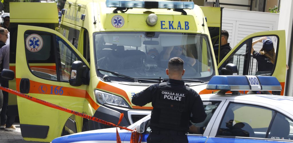 ΚΑΙ ΤΕΤΑΡΤΟΣ ΘΑΝΑΤΟΣ ΣΤΗΝ ΛΑΜΙΑ ΜΕΣΑ ΣΕ ΛΙΓΕΣ ΩΡΕΣ: ΝΕΚΡΟΣ ΤΩΡΑ ΕΝΑΣ 59ΧΡΟΝΟΣ ΠΑΤΕΡΑΣ ΔΥΟ ΠΑΙΔΙΩΝ, ΕΠΕΣΕ ΑΠΟ ΜΕΓΑΛΟ ΥΨΟΣ