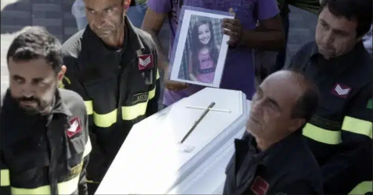Πυροσβέστες βρήκαν νεκρή τη 9χρονη… Όταν είδαν τι προστάτευε με το σώμα της, λύγισαν όλοι
