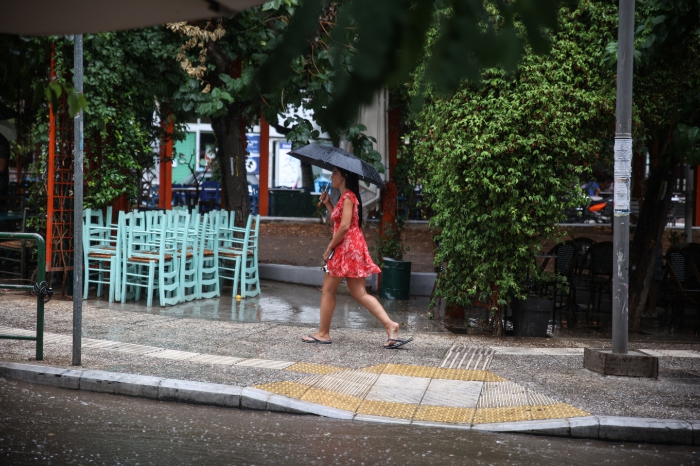 Σάββατο με… άγριες διαθέσεις: Αλλάζει ο καιρός από ώρα σε ώρα, έρχονται καταιγίδες και δυνατοί άνεμοι – Οι περιοχές που θα «πνιγούν»