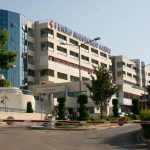 ΝΕΑ ΤΡΑΓΩΔΙΑ ΣΤΗΝ ΛΑΜΙΑ: ΝΕΚΡΟΣ 17ΧΡΟΝΟΣ ΜΕΣΑ ΣΕ ΜΙΑ ΣΤΙΓΜΗ – ΗΤΑΝ ΣΤΗΝ ΠΛΑΤΕΙΑ ΜΕ ΤΟΥΣ ΦΙΛΟΥΣ ΤΟΥ ΚΑΙ ΞΑΦΝΙΚΑ ΚΑΤΕΡΡΕΥΣΕ
