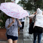 Έκτακτη προειδοποίηση Αρναούτογλου: Μπόρες και καταιγίδες σε πολλές περιοχές – Πότε έρχονται στην Αττική