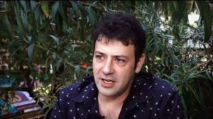19 χρόνια μετά το «Ευτυχισμένοι Μαζί»: Ο Πέτρος Μπουσουλόπουλος εμφανίστηκε ξανά και συγκίνησε τους πάντες – Δείτε πώς είναι σήμερα