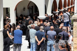Μαύρη μέρα για την Πυροσβεστική: Θρήνος στην κηδεία του 25χρονου ήρωα