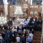 «Κλαίει» ο Ουρανός πάνω από το Αγρίνιο: Θρήνος στην κηδεία του 27χρονου πυροσβέστη – Κατέρρευσαν οι γονείς μπροστά στο φέρετρο