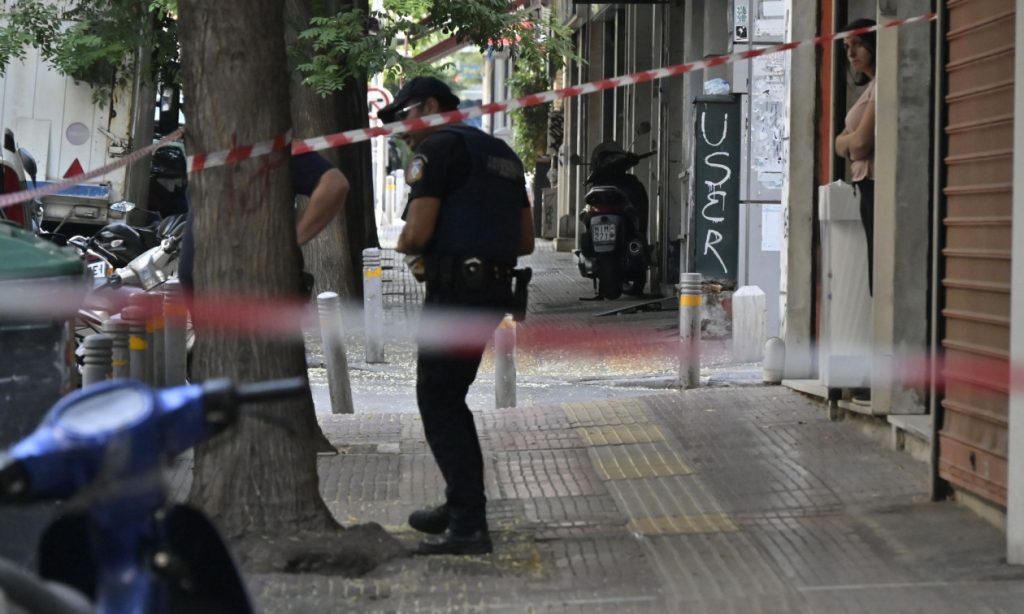 «Η κόρη είδε τα πόδια του και τα…»: Σοκ με αυτό που αντίκρισε η κόρη του Σταύρου Γεωργίου μόλις μπήκε στο γραφείο – Η συγκλονιστική μαρτυρία του αδελφού του