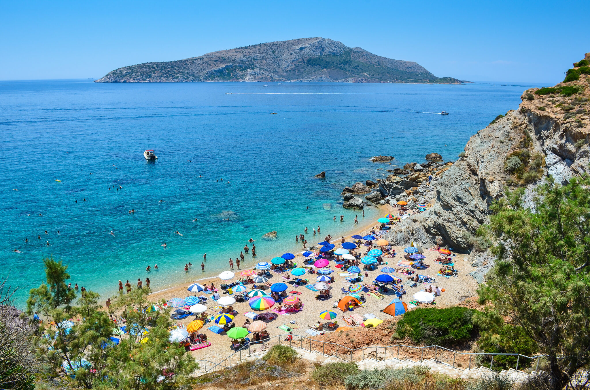 Προσοχή πριν βουτήξετε: Συναγερμός για 3 αγαπημένες παραλίες της Αττικής – Τι εντόπισαν οι έλεγχοι