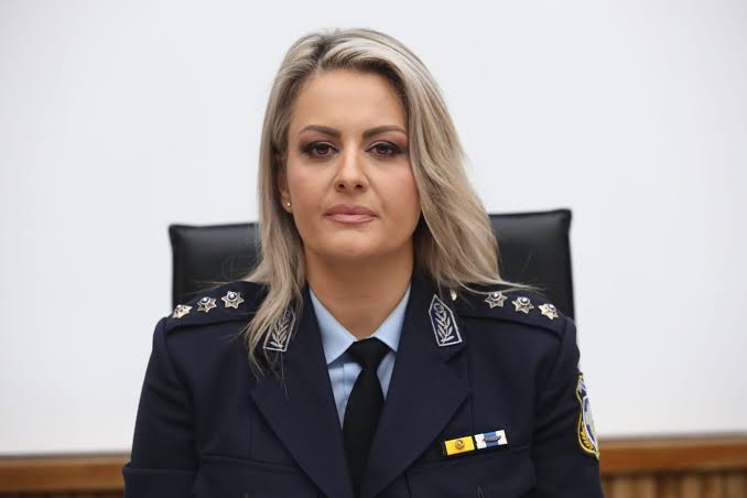 Δεν το γνώριζε σχεδόν κανείς: Η συγκλονιστική διαδρομή της Κωνσταντίας Δημογλίδου πριν γίνει το πρόσωπο της ΕΛ.ΑΣ.