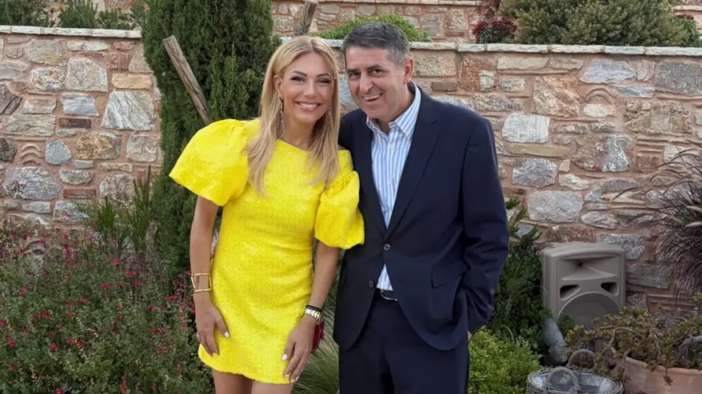 Μετά τη δύσκολη μάχη, ξανά μαζί: Η πρώτη, υπερκομψη εμφάνιση του Γιώργου Μυλωνάκη με τη Τίνα Μεσσαροπούλου