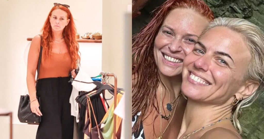 Μπλε μικροσκοπικό μπικίνι, κοιλιακοί “φέτες”, κορμί λαμπάδα:: Η 45χρονη Σίσσυ Χρηστίδου “ρίχνει” το instagram με 1 φωτο