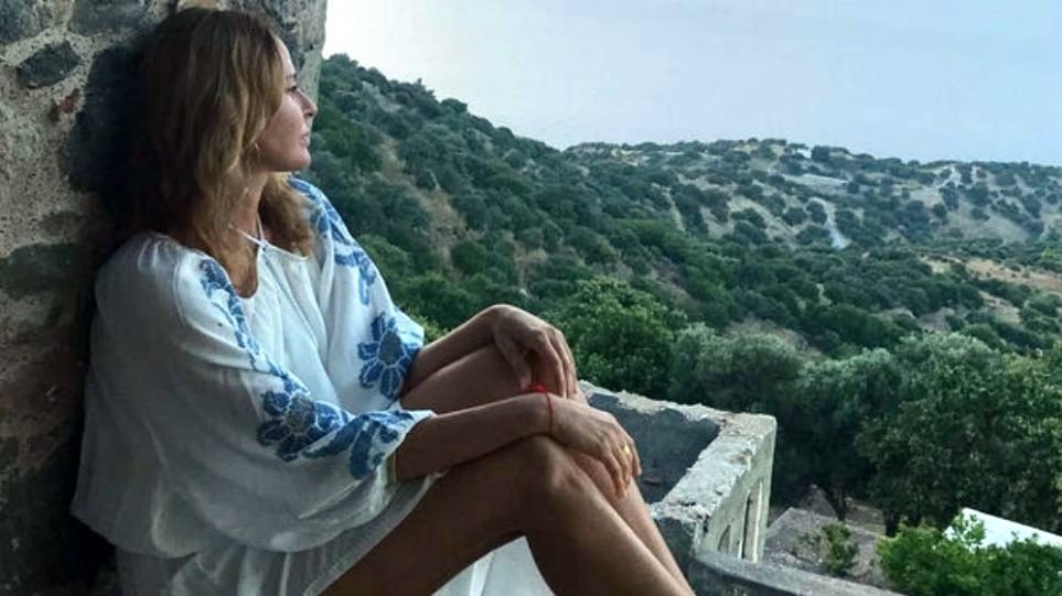Η μεγάλη ανατροπή στη ζωή της Τζένης Μπαλατσινού: Πουλάει το σπίτι-κόσμημα και γυρίζει σελίδα