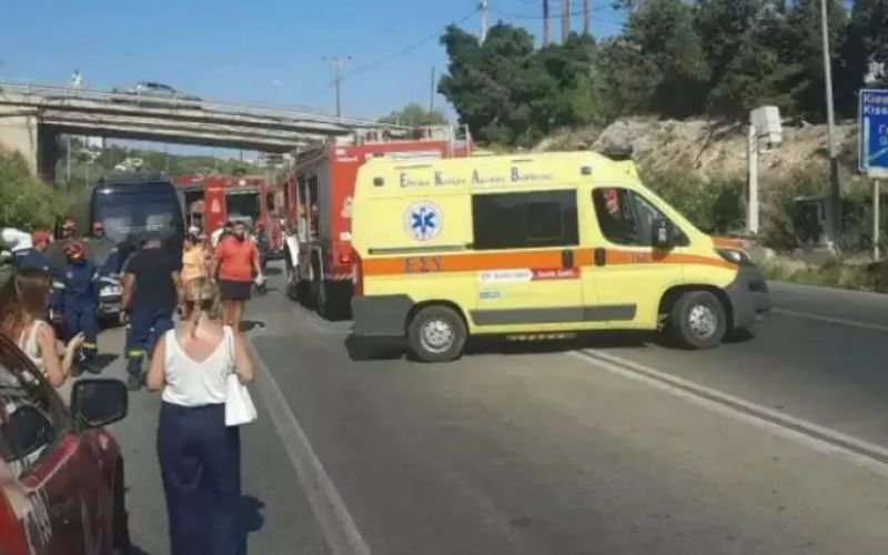 Νέο Φριχτό τροχαίο στη χώρα μας – Δυστυχώς έχουμε νεκρούς, συναγερμός στα ασθενοφόρα του ΕΚΑΒ