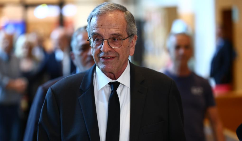 ΠΟΛΙΤΙΚΟΣ “ΣΕΙΣΜΟΣ”: Ο ΑΝΤΩΝΗΣ ΣΑΜΑΡΑΣ ΜΠΑΙΝΕΙ ΣΤΟ ΨΗΦΟΔΕΛΤΙΟ ΤΟΥ ΚΟΜΜΑΤΟΣ ΠΟΥ ΔΕΝ ΠΕΡΙΜΕΝΕ ΚΑΝΕΝΑΣ