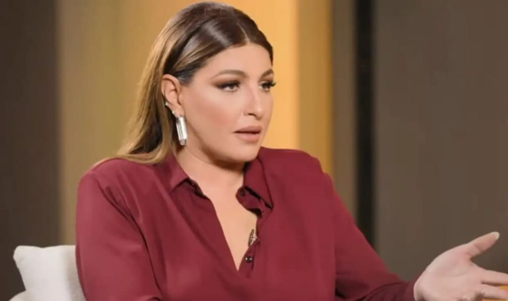 «ΕΣΚΑΣΑΝ» ΣΑΝ ΚΕΡΑΥΝΟΣ ΤΑ ΝΕΑ ΓΙΑ ΤΗΝ ΕΛΕΝΑ ΠΑΠΑΡΙΖΟΥ – ΤΙ ΣΥΜΒΑΙΝΕΙ ΜΕ ΤΗΝ ΤΡΑΓΟΥΔΙΣΤΡΙΑ;