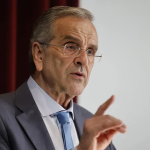 ΟΙ ΒΟΜΒΑ ΤΗΣ ΧΡΟΝΙΑΣ: Ο ΑΝΤΩΝΗΣ ΣΑΜΑΡΑΣ ΣΤΟ ΨΗΦΟΔΕΛΤΙΟ ΤΗΣ…