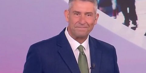 Άκης Παυλόπουλος: Με δάκρυα η τελευταία του ημέρα στον ΣΚΑΪ – Η στιγμή που συγκίνησε τους πάντες