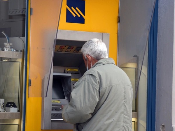ΓΙΑ ΝΑ ΚΑΝΕΤΕ ΠΙΟ ΑΝΕΤΑ ΔΙΑΚΟΠΕΣ: ΑΝΑΤΡΟΠΗ ΜΕ ΤΙΣ ΣΥΝΤΑΞΕΙΣ ΑΥΓΟΥΣΤΟΥ 2026 – ΝΩΡΙΤΕΡΑ ΟΙ ΠΛΗΡΩΜΕΣ