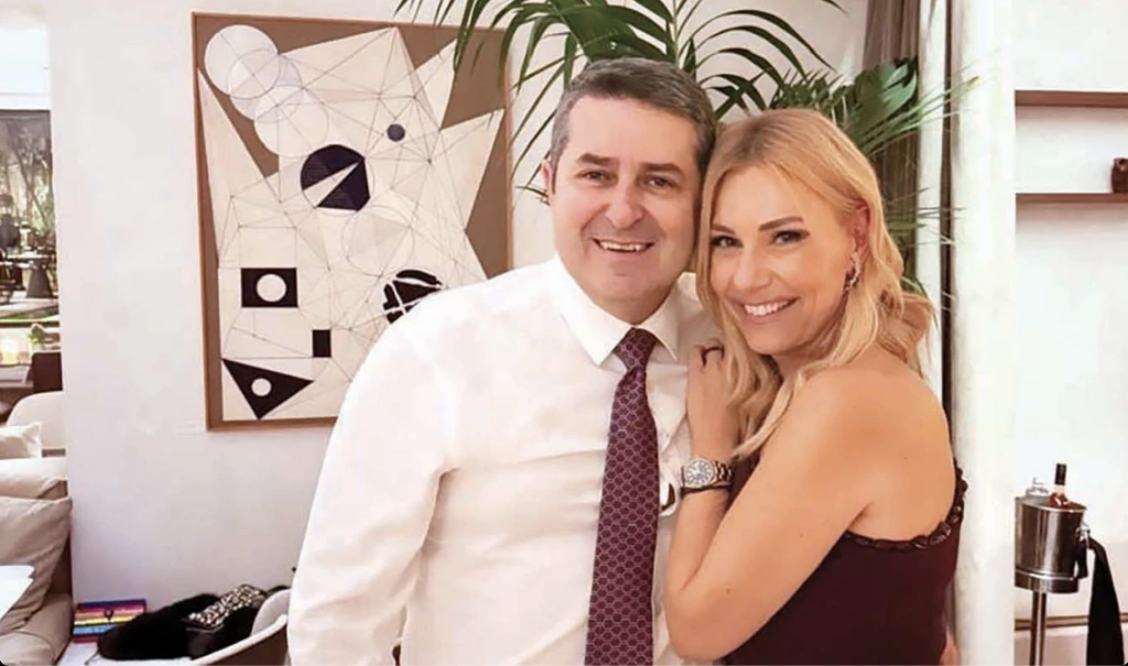 Η Τίνα Μεσσαροπούλου δημοσίευσε τη φωτογραφία που όλοι περίμεναν με τον Γιώργο Μυλωνάκη