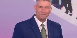 Άκης Παυλόπουλος: Με δάκρυα η τελευταία του ημέρα στον ΣΚΑΪ – Πώς χαιρέτησε κοινό και συνεργάτες