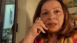 Ανατριχιάζει η Χάρις Αλεξίου: «Με λένε Χαρίκλεια Ρουπάκα και έπαθα καρκίνο…»