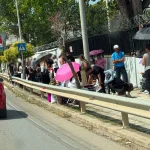 Ξενύχτι και ουρές έξω από το δικαστικό μέγαρο Κοζάνης για να εκδώσουν διαβατήρια με τις παλαιού τύπου ταυτότητες, δείτε βίντεο