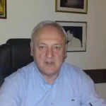 Κηδεία Σταύρου Γεωργίου: Τραγικές φιγούρες οι δύο κόρες του