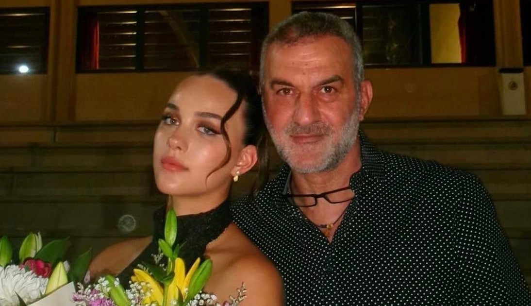 Συγκινεί η Βικτώρια Δέλλα για την μητέρα της και τον πατέρα της - «Πόσο τυχερή είμαι που γνώρισα την πιο αγνή αγάπη και από τους δυο σας»