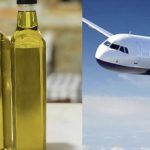 Απαγορεύσαν σε τουρίστα να πάρει μαζί του στο αεροπλάνο λάδι από την Κρήτη και αστυνόμος βρηκε την λύση – «Μην ανησυχείτε. Θα σας βοηθήσω»