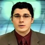 Αγνώριστος πασίγνωστος Έλληνας παρουσιαστής – Το σπάνιο βίντεο από την πρώτη του εμφάνιση στην τηλεόραση