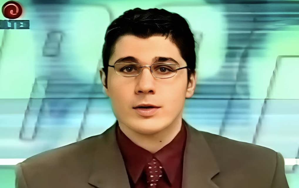 Αγνώριστος πασίγνωστος Έλληνας παρουσιαστής - Το σπάνιο βίντεο από την πρώτη του εμφάνιση στην τηλεόραση