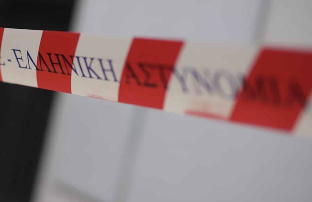 ΝΕΚΡΟΣ ΕΝΤΟΠΙΣΤΗΚΕ ΣΤΟ ΓΡΑΦΕΙΟ ΤΟΥ ΓΝΩΣΤΟΣ ΠΟΙΝΙΚΟΛΟΓΟΣ – ΣΕ ΕΞΕΛΙΞΗ ΕΡΕΥΝΑ ΤΗΣ ΕΛ.ΑΣ.