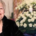 Κηδεία Μαίρης Λίντα: Συντετριμμένη η κόρη της στο τελευταίο «αντίο» – Το ύστατο «χαίρε» στο Γηροκομείο Αθηνών
