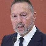 Γιάννης Στουρνάρας: «Τρέλα η επαναφορά της 13ης σύνταξης»