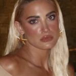 Ι. Τούνη: «Νιώθω ευλογημένη που τελείωσα το πανεπιστήμιο – Έχω το πορτοφόλι μου και μπορώ να μείνω σε πολύ όμορφα ξενοδοχεία»