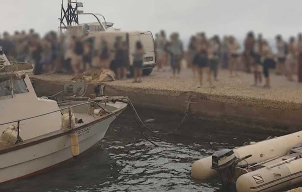 ΜΕΓΑΛΗ ΦΩΤΙΑ ΤΩΡΑ ΣΤΗ ΧΩΡΑ ΜΑΣ – ΜΕ ΠΛΩΤΑ ΜΕΣΑ Η ΕΚΚΕΝΩΣΗ